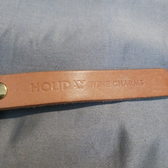 NWT! Leather Wine Charms - Picture 3 of 5